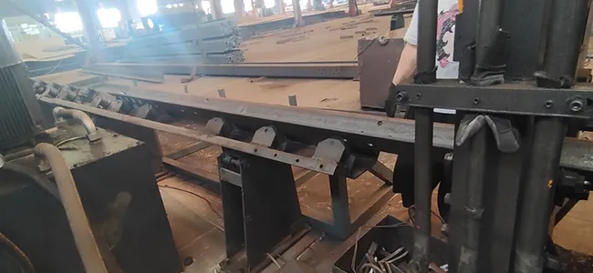 Poinçonnage et cisaillage CNC