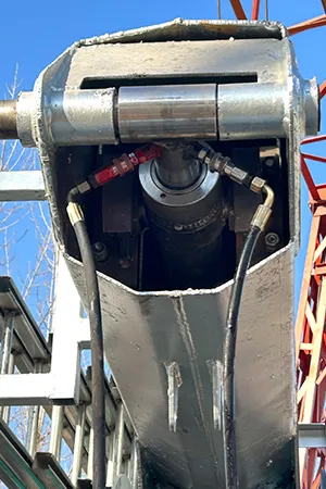 Cell On Wheels (COW) / Pylône télescopique portable de communication